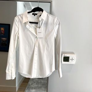 Theory fitted women button down. Size S. Never worn. Tag on